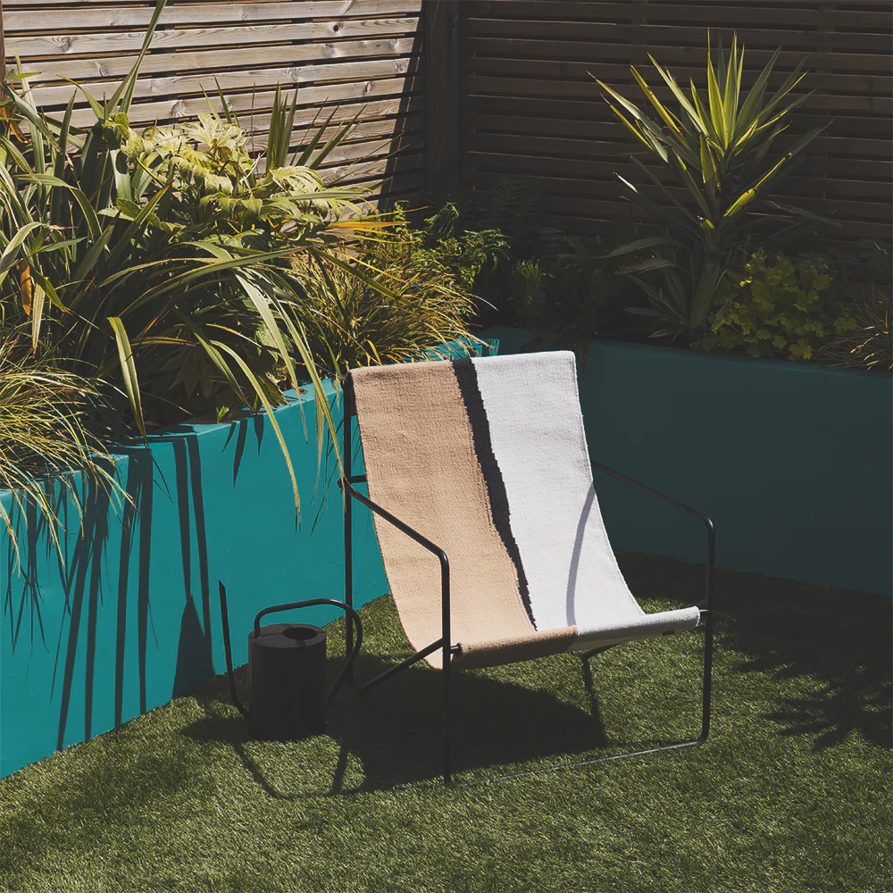 The Four-Poster Sample - Image 12